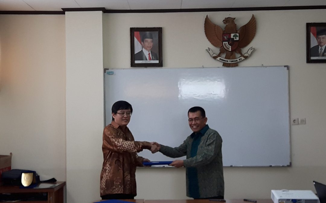 Perjanjian Kerjasama Antara Universitas Katolik Parahyangan dengan Universitas Kristen Maranatha