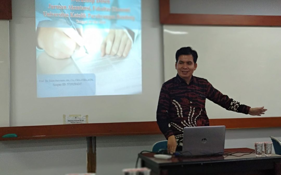 Workshop “Penulisan Artikel pada Jurnal Ilmiah” oleh Prof. Dr. Tulus Suryanto