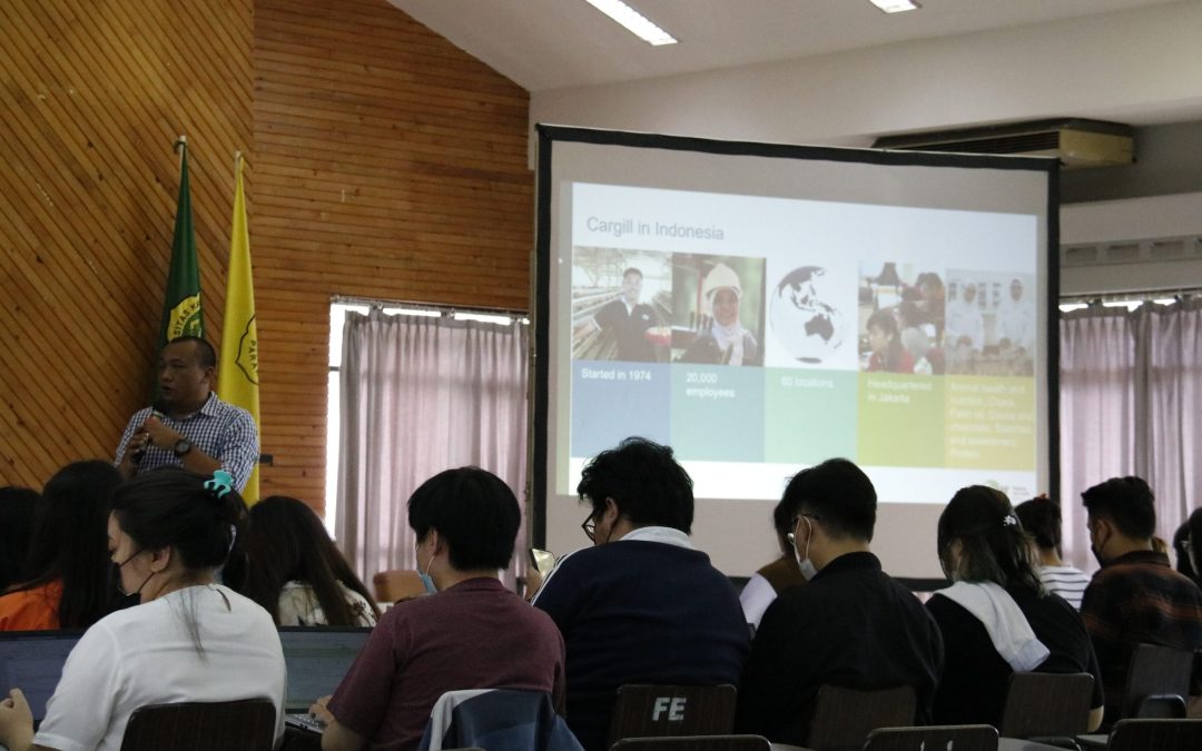Kuliah Tamu Cargill Indonesia – Sustainability: Challenge or Opportunity?